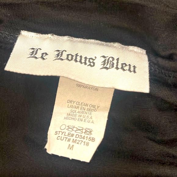 Le Lotus Bleu Dress - Picture 5 of 6